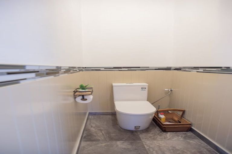 Photo of property in 18 Albert Street, Winton, 9720