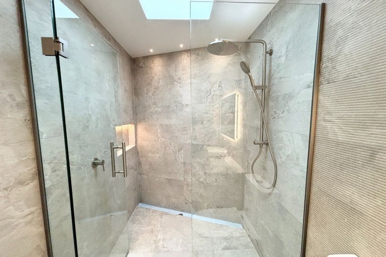 Photo of property in 2/7 Roa Road, Fendalton, Christchurch, 8041