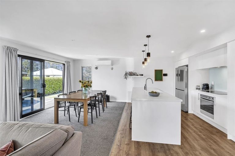 Photo of property in 6 Fry Place, Rolleston, 7614