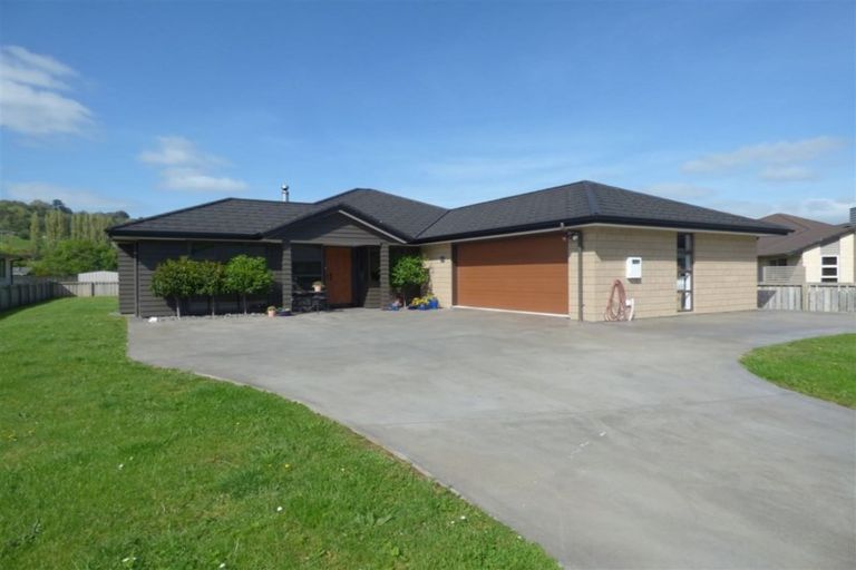 Photo of property in 19 Robin Azariah Place, Te Kuiti, 3910