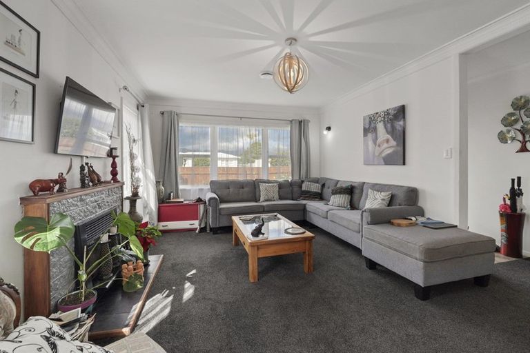 Photo of property in 3 Cobham Street, Levin, 5510