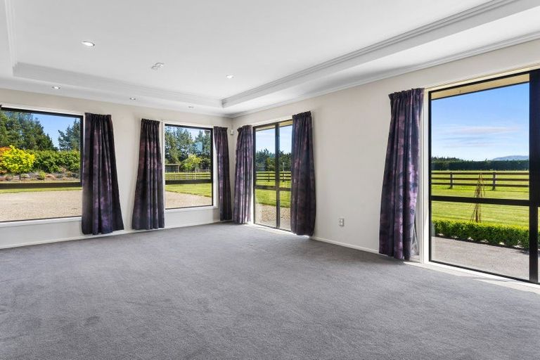 Photo of property in 53 Swamp Road, Loburn, Rangiora, 7472