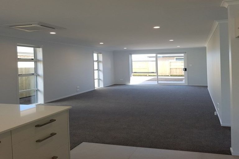 Photo of property in 11 Te Wharo Drive, Papamoa, 3118