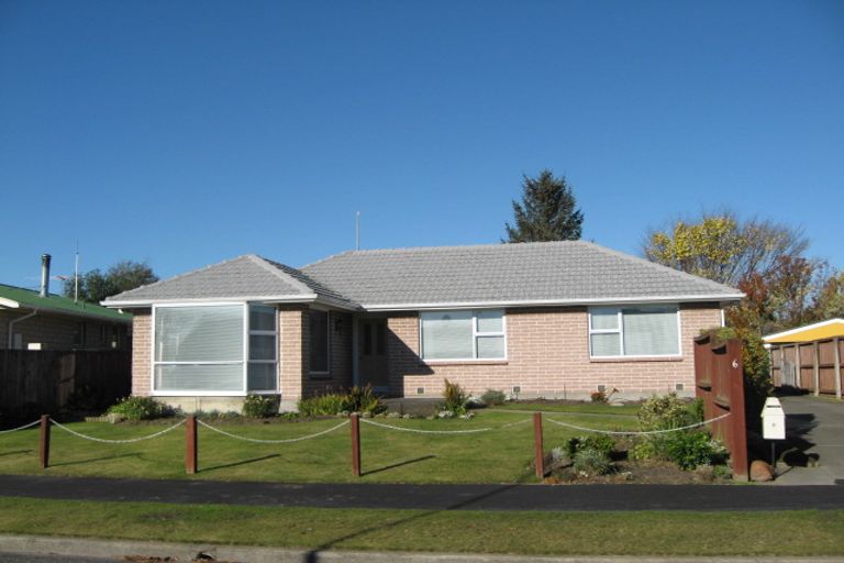 Photo of property in 6 Cardinal Drive, Hillmorton, Christchurch, 8025