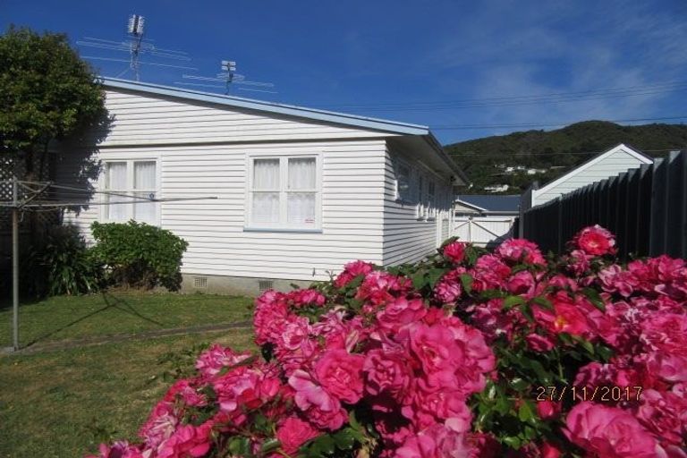 Photo of property in 329 Waiwhetu Road, Fairfield, Lower Hutt, 5011