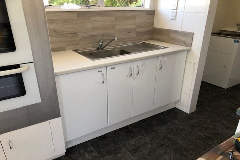 Photo of property in 2 Rajkot Terrace, Broadmeadows, Wellington, 6035