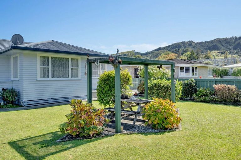 Photo of property in 28 Massey Road, Mangapapa, Gisborne, 4010