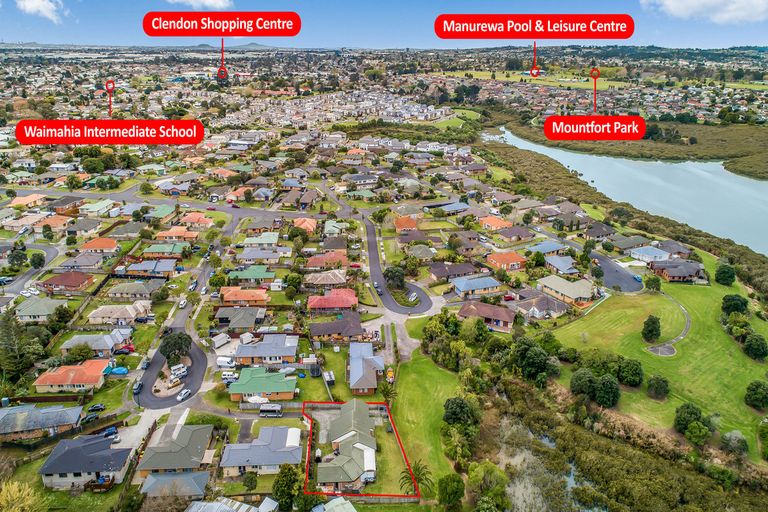 Photo of property in 18 Reremanu Place, Weymouth, Auckland, 2103