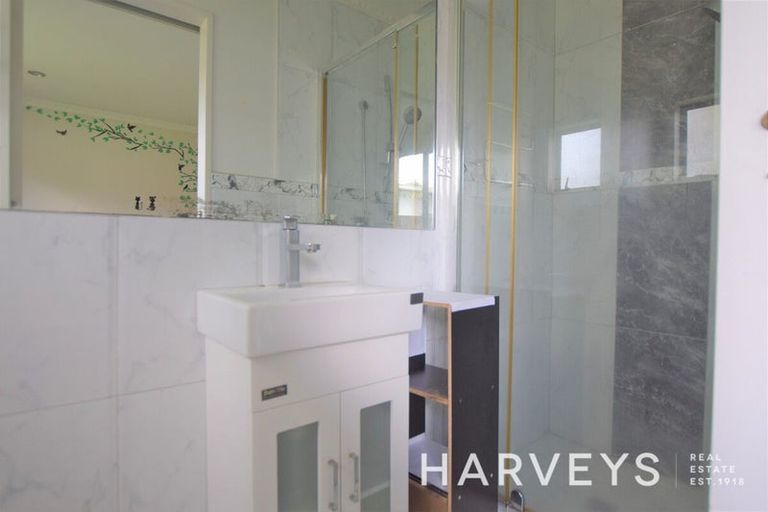 Photo of property in 16b Airdrie Road, Ranui, Auckland, 0612