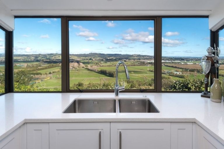 Photo of property in 214 Alfriston Ardmore Road, Ardmore, Papakura, 2582