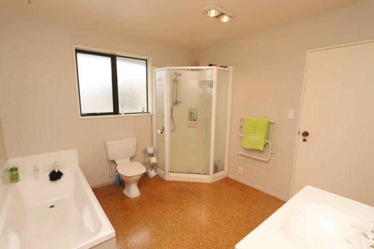 Photo of property in 18 Thews Road, Tinwald, Ashburton, 7778