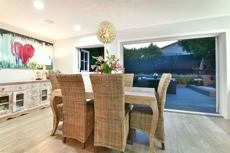 Photo of property in 78 Mayfair Crescent, Mairangi Bay, Auckland, 0630