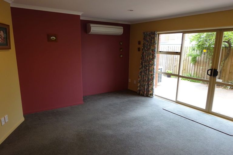 Photo of property in 42c Picton Avenue, Riccarton, Christchurch, 8011