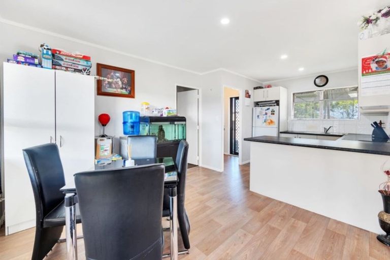 Photo of property in 163 Finlayson Avenue, Clendon Park, Auckland, 2103