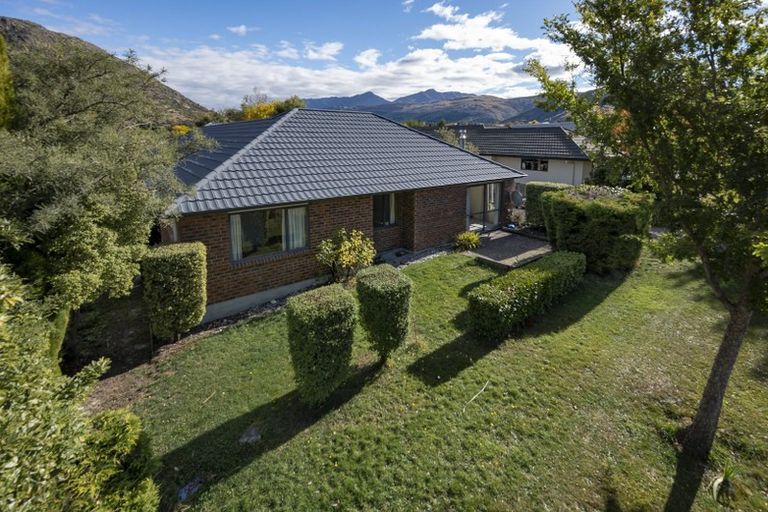 Photo of property in 50a Elm Tree Avenue, Frankton, Queenstown, 9300