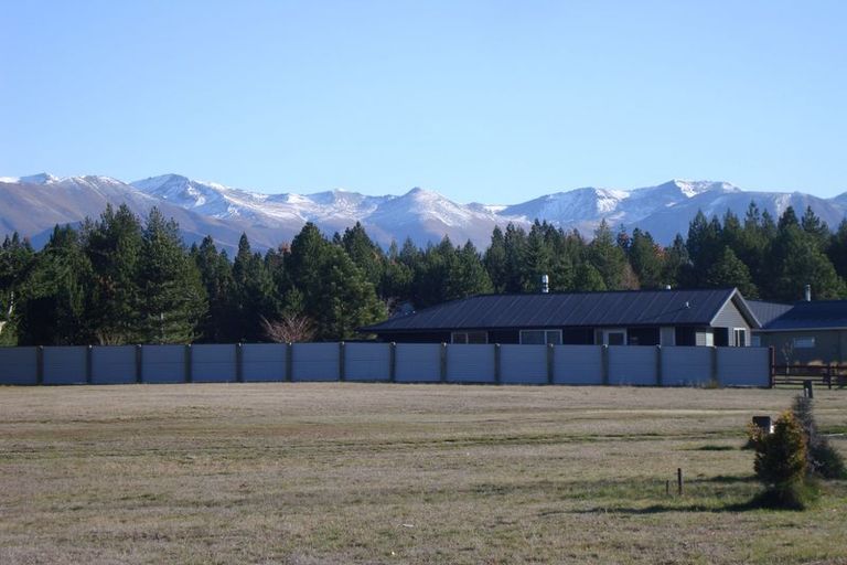 Photo of property in 19 Irishman Drive, Twizel, 7901