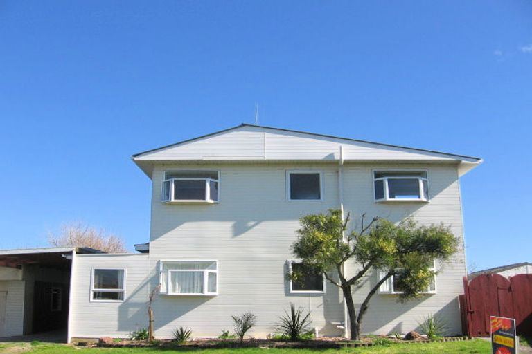 Photo of property in 6 Huia Street, Foxton Beach, Foxton, 4815