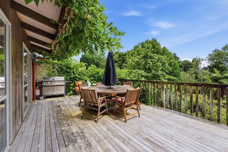 Photo of property in 5 Magnolia Drive, Westown, New Plymouth, 4310