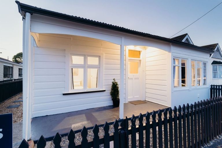 Photo of property in 38 Bradshaw Street, South Dunedin, Dunedin, 9012