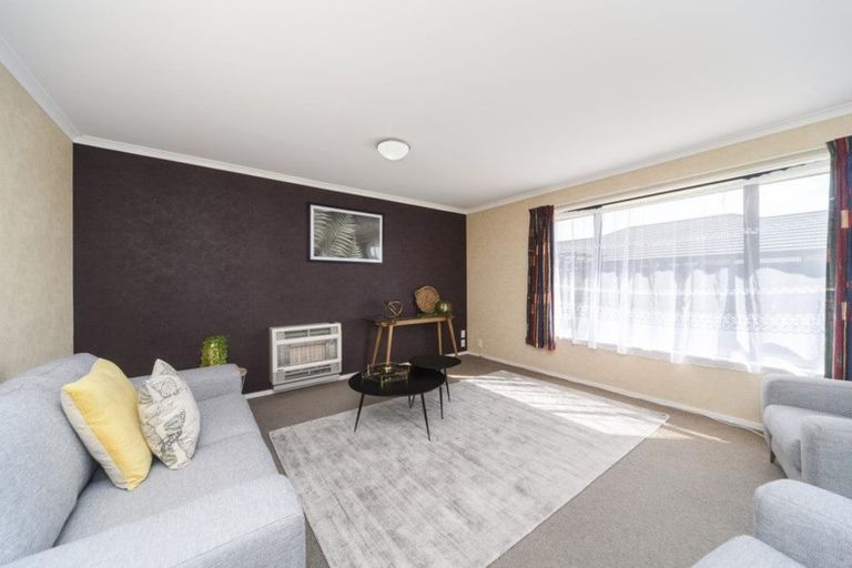 Photo of property in 4 Boston Parade, Kelvin Grove, Palmerston North, 4414