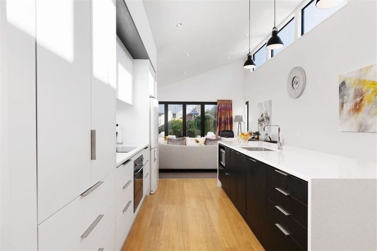 Photo of property in 1 Mcfaddens Road, St Albans, Christchurch, 8052