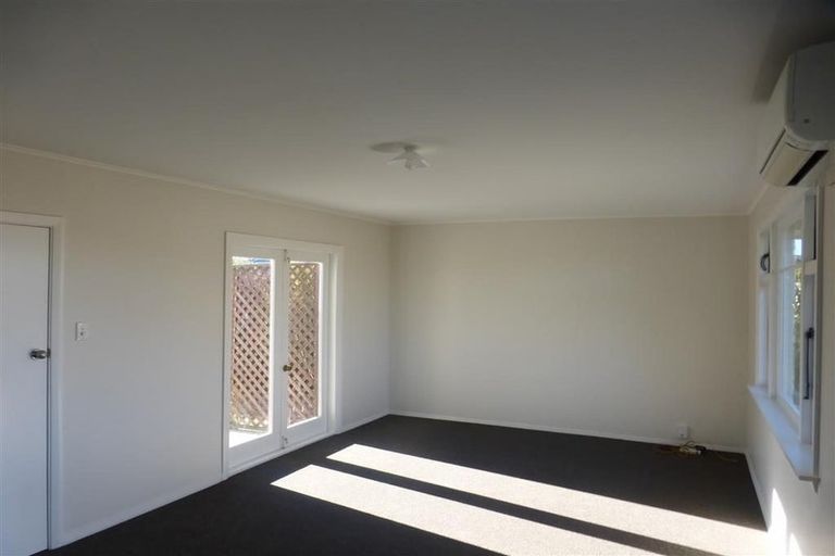Photo of property in 21 Bethel Crescent, Bishopdale, Christchurch, 8053