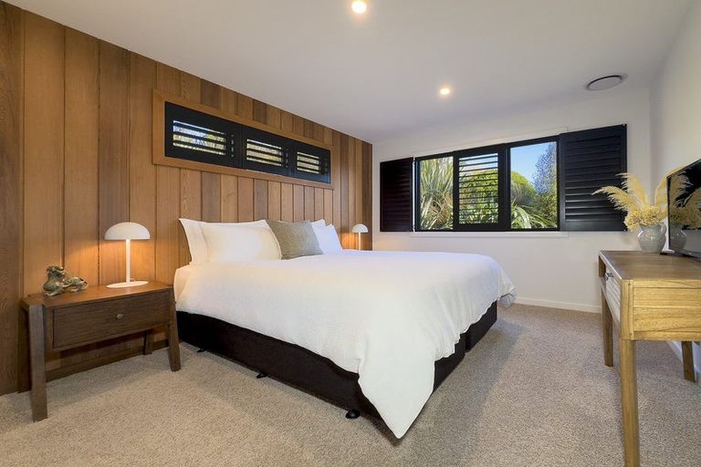 Photo of property in 6a Kinross Lane, Jacks Point, Queenstown, 9371