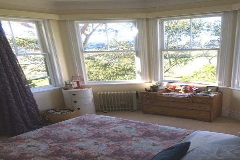 Photo of property in 100 Rolleston Street, Mount Cook, Wellington, 6021