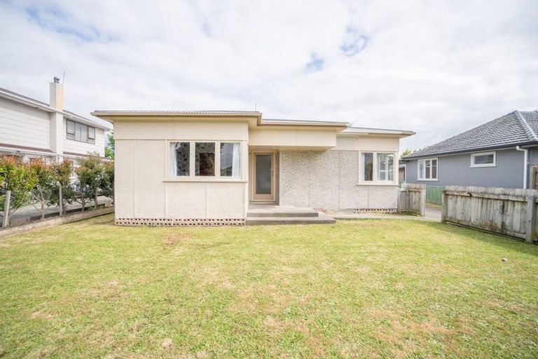 Photo of property in 23 Glasgow Street, Takaro, Palmerston North, 4412