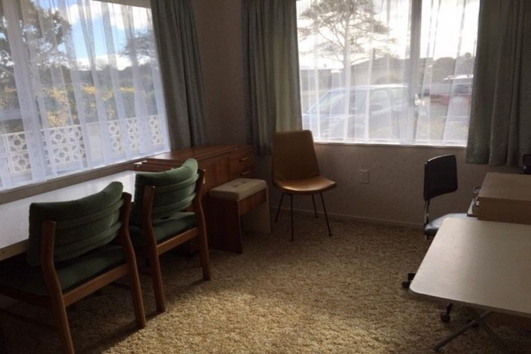 Photo of property in 18 Meadowbrook Drive, Cloverlea, Palmerston North, 4412