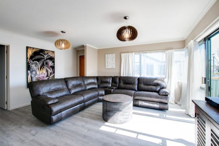 Photo of property in 1/2 Spriggs Crescent, Greenmeadows, Napier, 4112