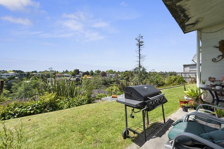 Photo of property in 2/1196 Victoria Street, Whitiora, Hamilton, 3200