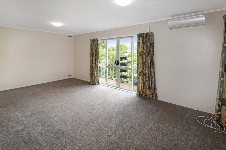 Photo of property in 23b Rintoul Grove, Stokes Valley, Lower Hutt, 5019