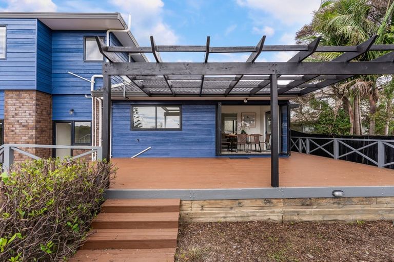 Photo of property in 1/62 Simmental Crescent, Somerville, Auckland, 2014