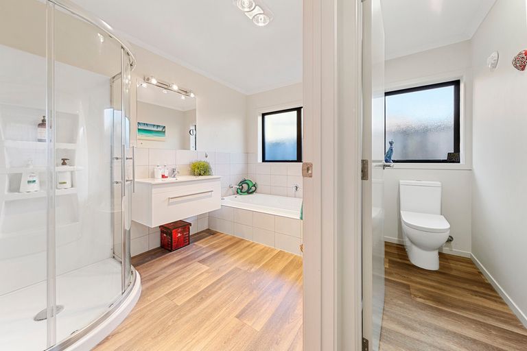 Photo of property in 2a Campbell Street, Waiuku, 2123