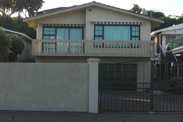 Photo of property in 22 Sunset Parade, Plimmerton, Porirua, 5026