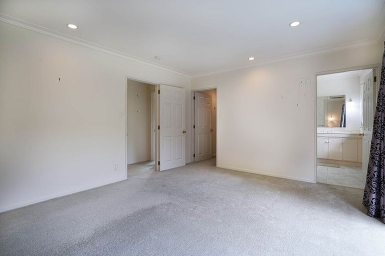 Photo of property in 9 Balcairn Place, Terrace End, Palmerston North, 4410