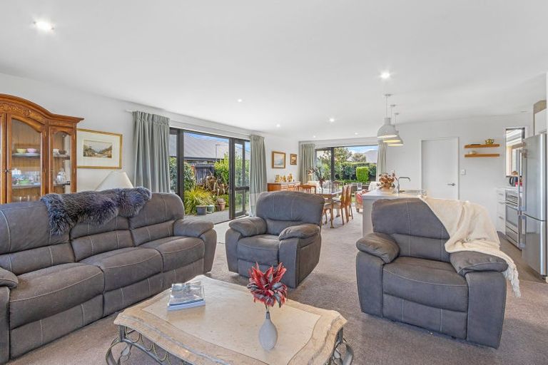 Photo of property in 30 Gosling Crescent, Halswell, Christchurch, 8025