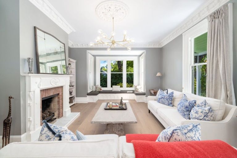 Photo of property in Chilcombe Homestead, 4 Medbury Terrace, Fendalton, Christchurch, 8041