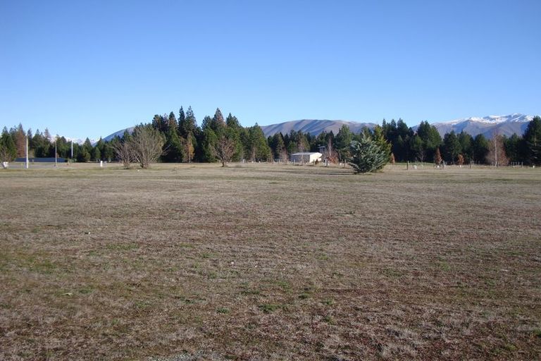 Photo of property in 19 Irishman Drive, Twizel, 7901