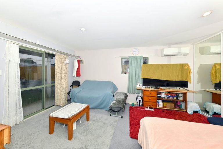 Photo of property in 39 Kathleen Crescent, Hornby, Christchurch, 8042