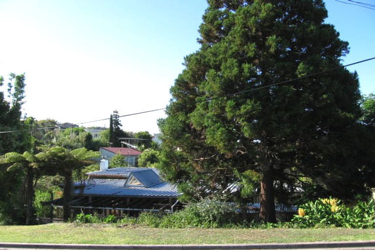 Photo of property in 27 Hebron Road, Waiake, Auckland, 0630