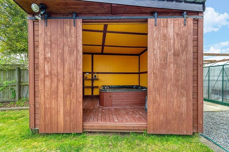 Photo of property in 16 Westminster Drive, Owhata, Rotorua, 3010