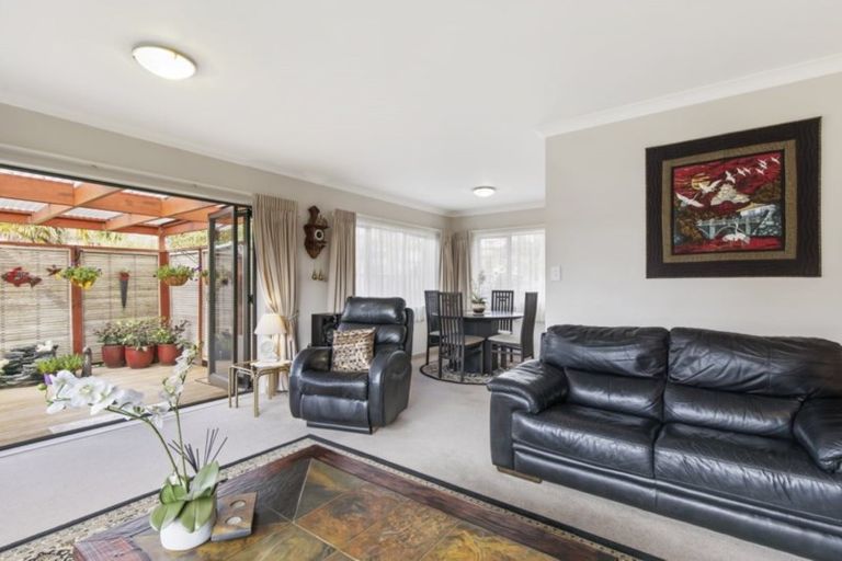 Photo of property in 13 Dowman Place, Te Puke, 3119