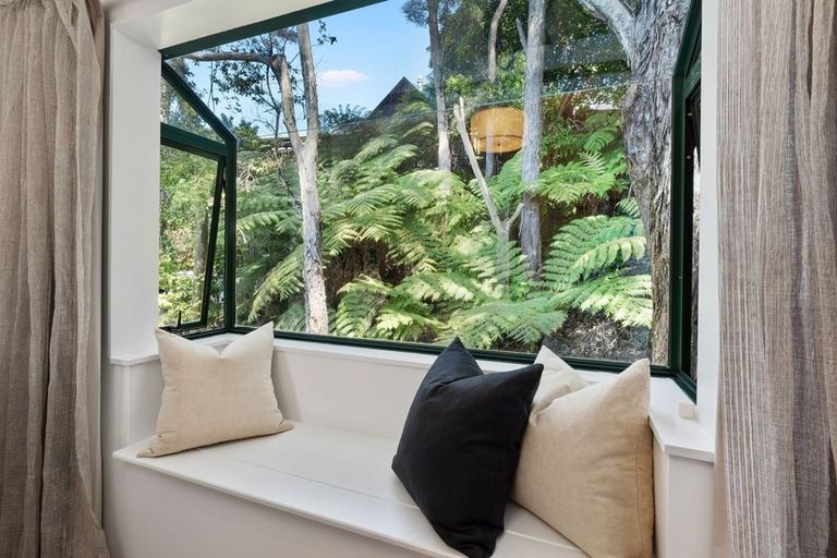 Photo of property in 47 Emlyn Place, Torbay, Auckland, 0630