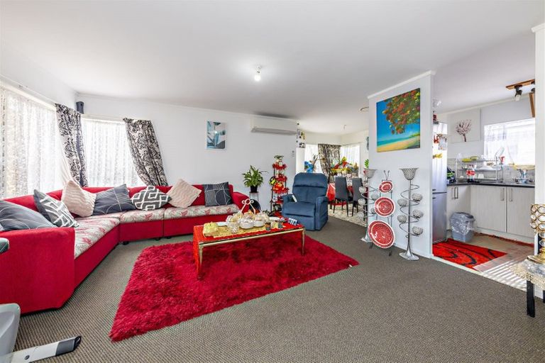 Photo of property in 21 Leila Place, Clover Park, Auckland, 2019