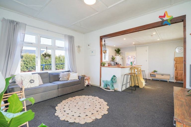 Photo of property in 63 Elles Road, Otautau, 9610