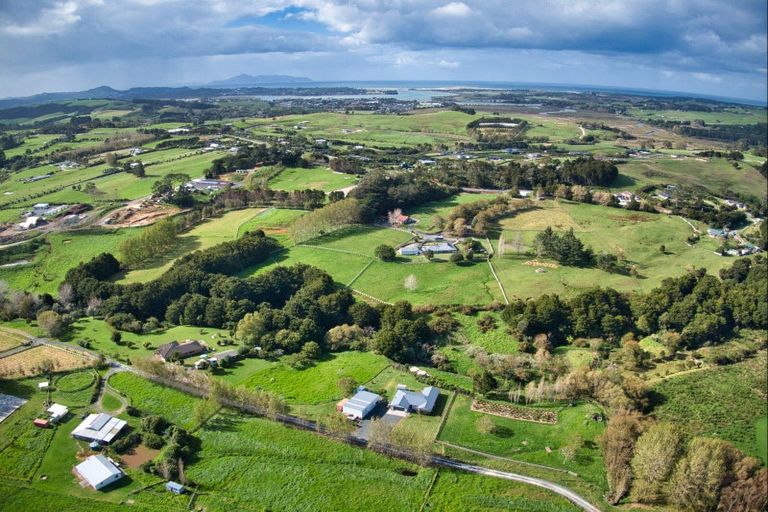 Photo of property in 198f Devich Road, Mangawhai, 0975