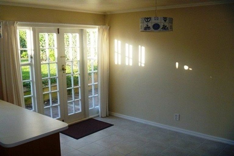 Photo of property in 14 Kauri Street, Eastbourne, Lower Hutt, 5013