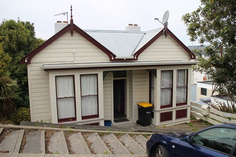Photo of property in 1 Haddon Place, Dunedin Central, Dunedin, 9016